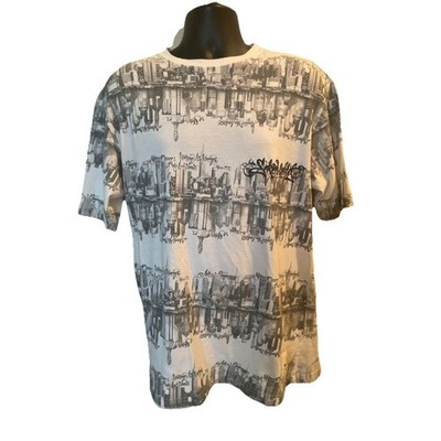 Marc Ecko Untld Men's sz L T-shirt
