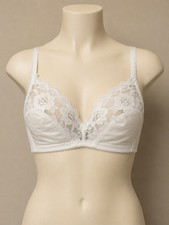 Vintage Lilyette 34C Lace Bra White NOS NWT Deadstock 1990s Soft Cup