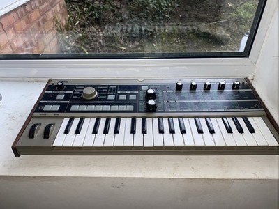 Korg MICROKORG 37 Keys Analog Modeling Synthesizer