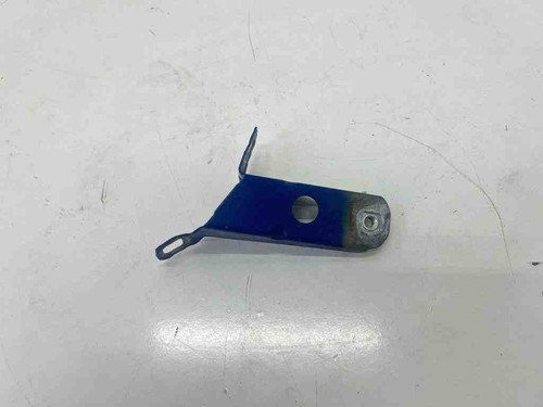 BMW 3 F30, F80 Kotflügelhalter vorne links 2.99 Diesel 2013 31893763