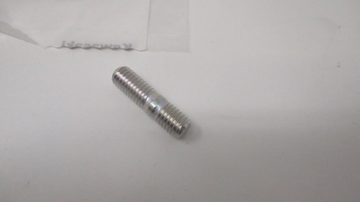 2 Genuine Kawasaki 171BA0820 Exhaust Studs FE290D FE350D FE400D