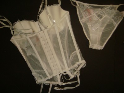 Set Lingerie Victoria's Secret 34C Blanc Argenté - Corset, Babydoll, Porte-jarretelles - Neuf étiqueté