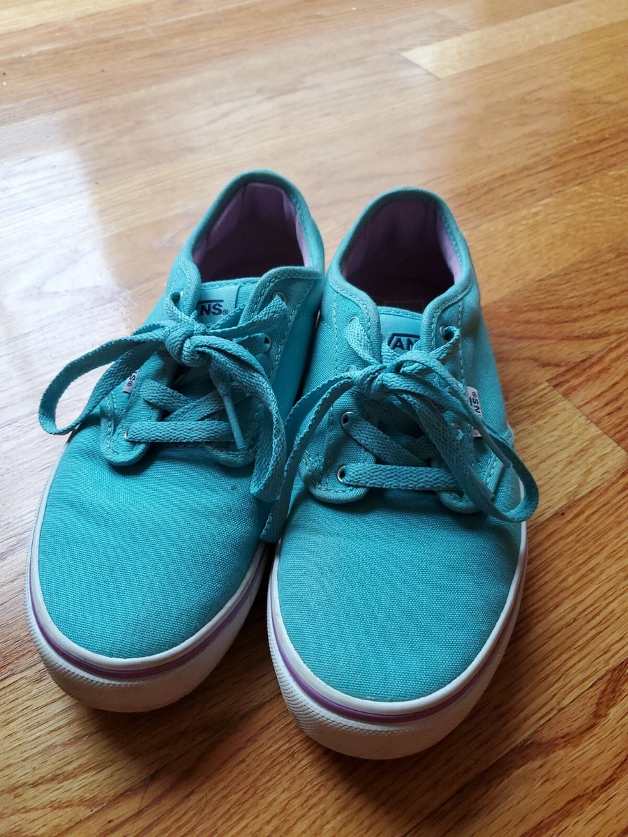Size 4 store girls vans