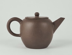 Fine Miniature Yixing Zisha Clay Teapot and Cover, Signed