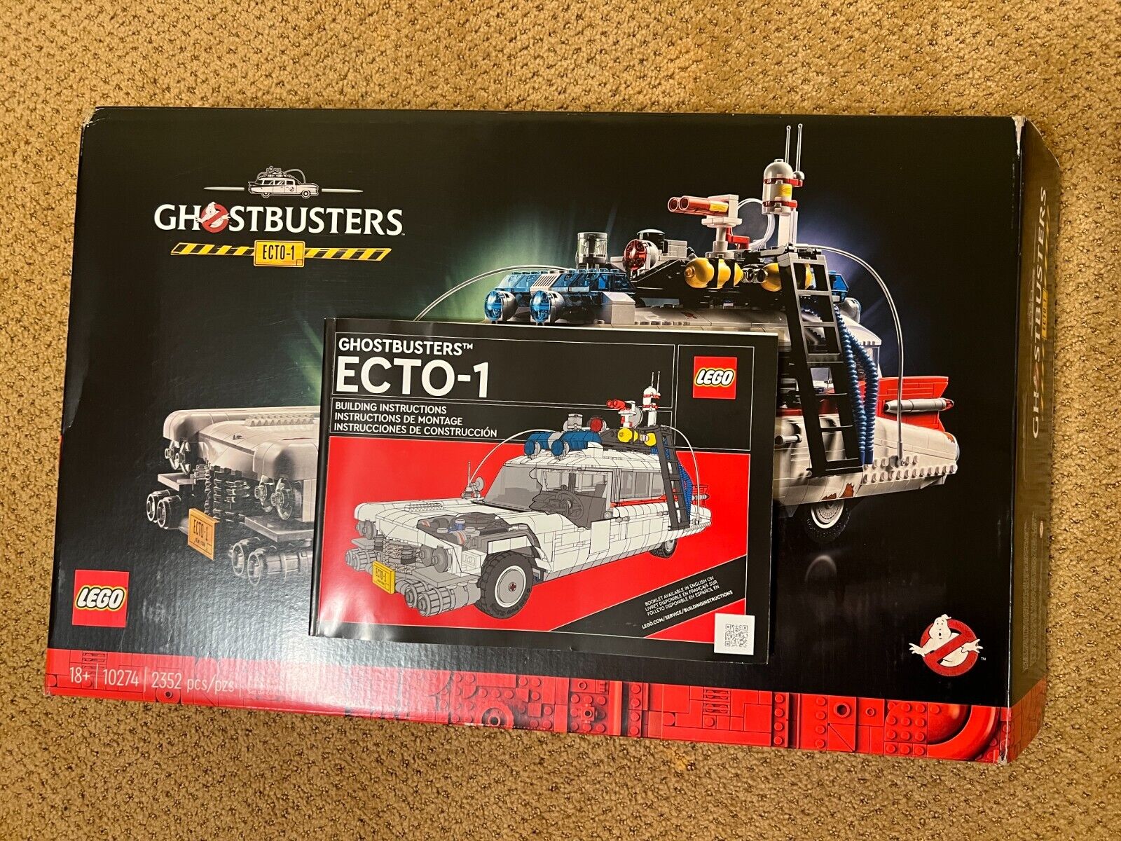 LEGO Icons: Ghostbusters ECTO-1 10274 2352 Pieces w/Box & Instruction Manual