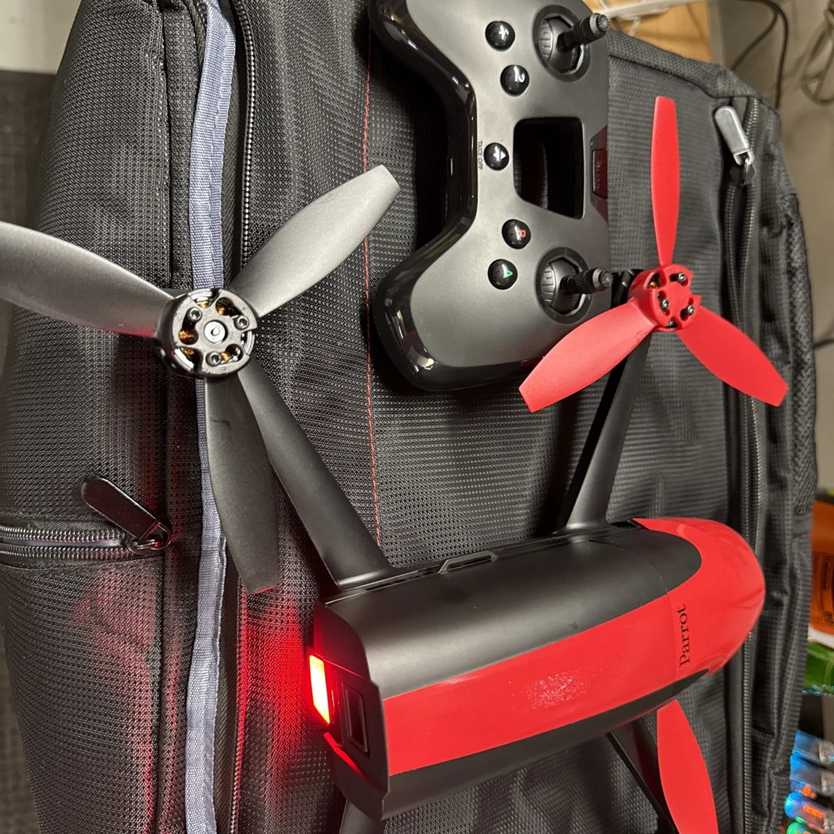 Parrot Bebop Drone 2 Skycontroller FPV バックパック セット Amazon.co.jp: Eleoption Parrot Bebop 2 FPVセット専用バックパック