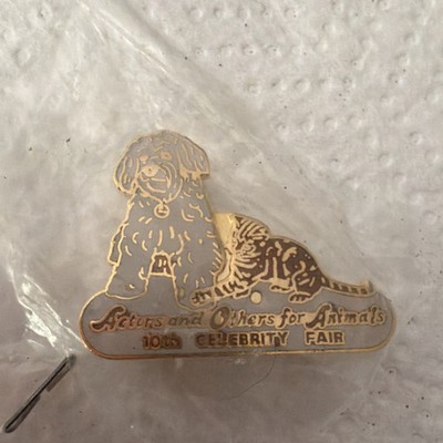 Actors and Others for Animals 10th Celebrity Fair Pinback Pin 1995 Zenzi