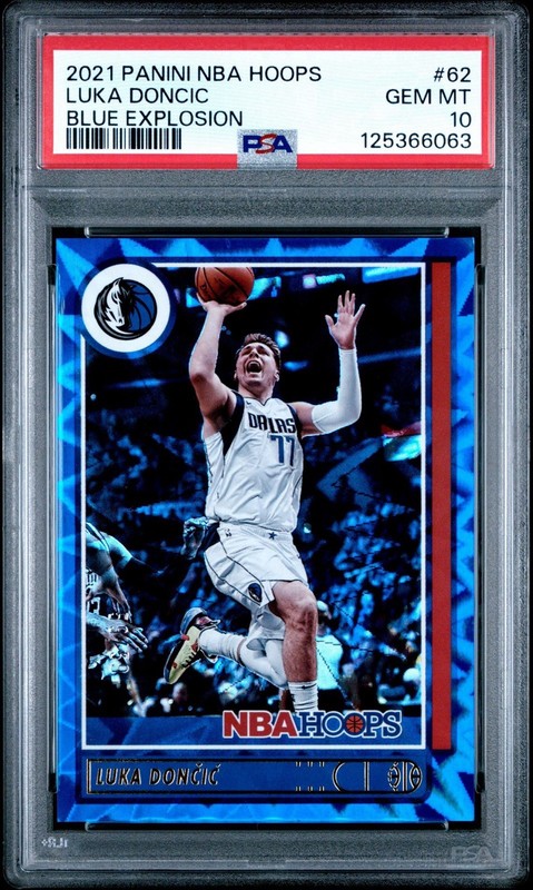 2021-22 Panini NBA Hoops - Luka Dončić #62 blue Explosion 59/59 PSA 10