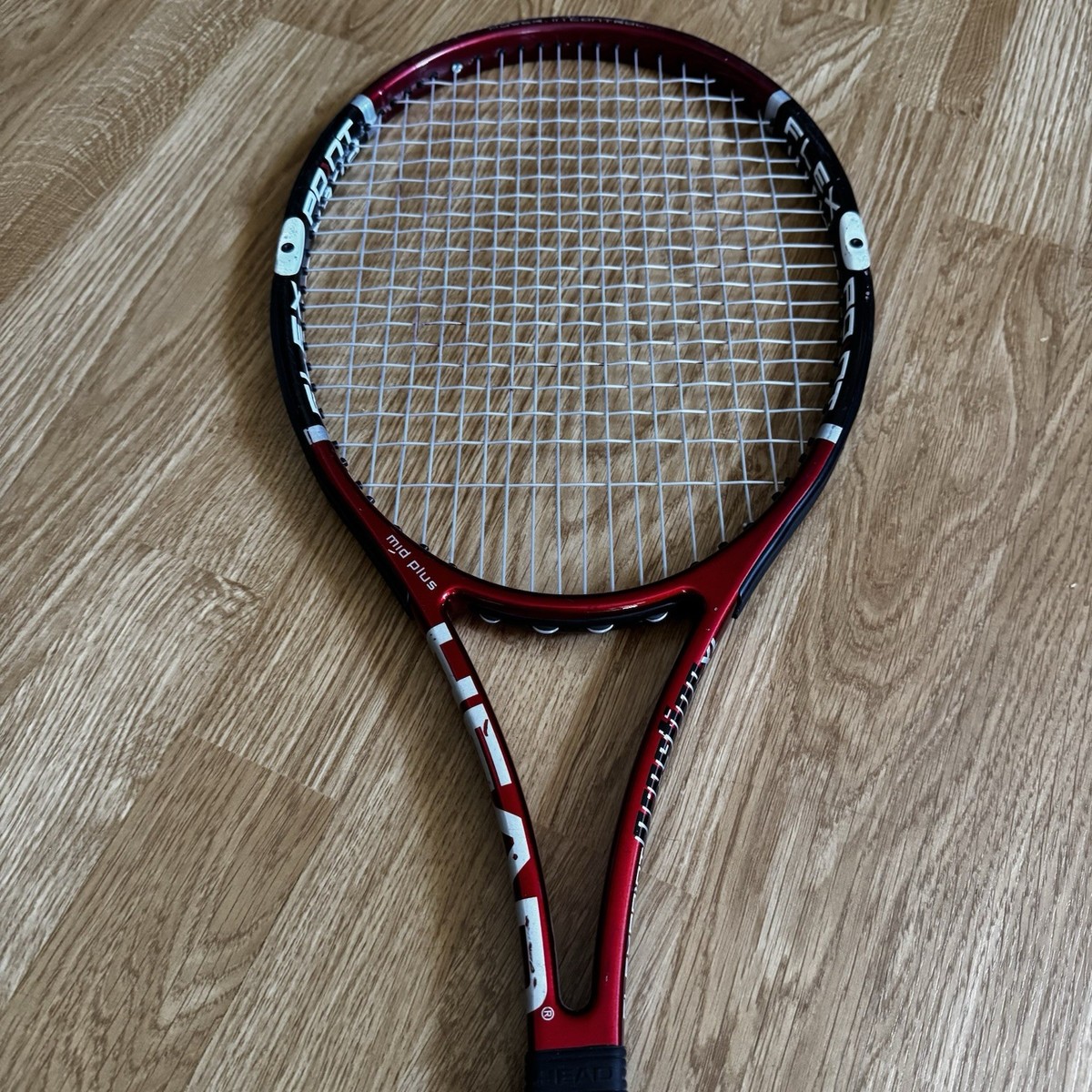 Head Flexpoint Prestige XL Mid Plus 93” Tennis Racket Grip 4 1/2
