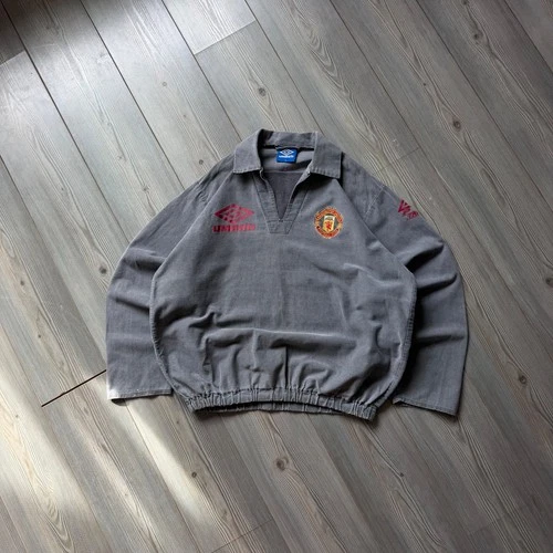 Vintage 92/93 Umbro Manchester United Drill Top Training Sweatshirt Grey Size XL - product listing photo