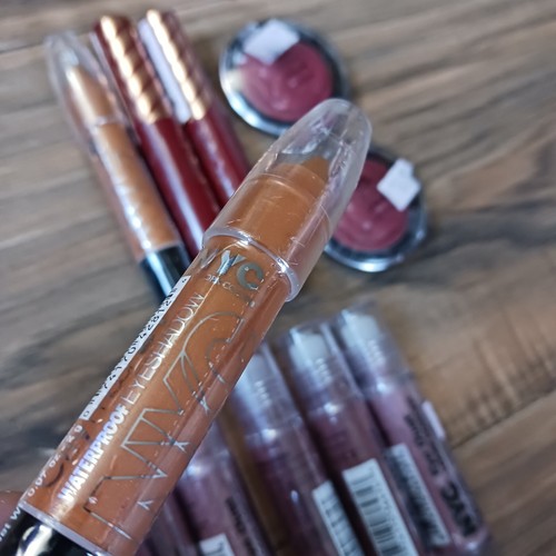NYC New York Color Lot - Lidschatten Staub Schimmer Lipgloss Nyx Candy Stick - Bild 5 von 11