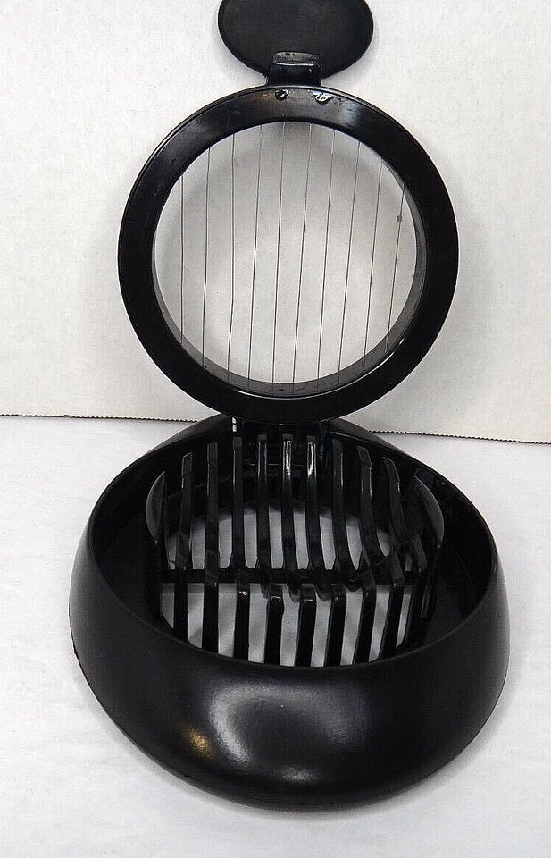 Cortadora de huevos Good Cook Touch, cables de acero inoxidable, negra Foto 3 de 4