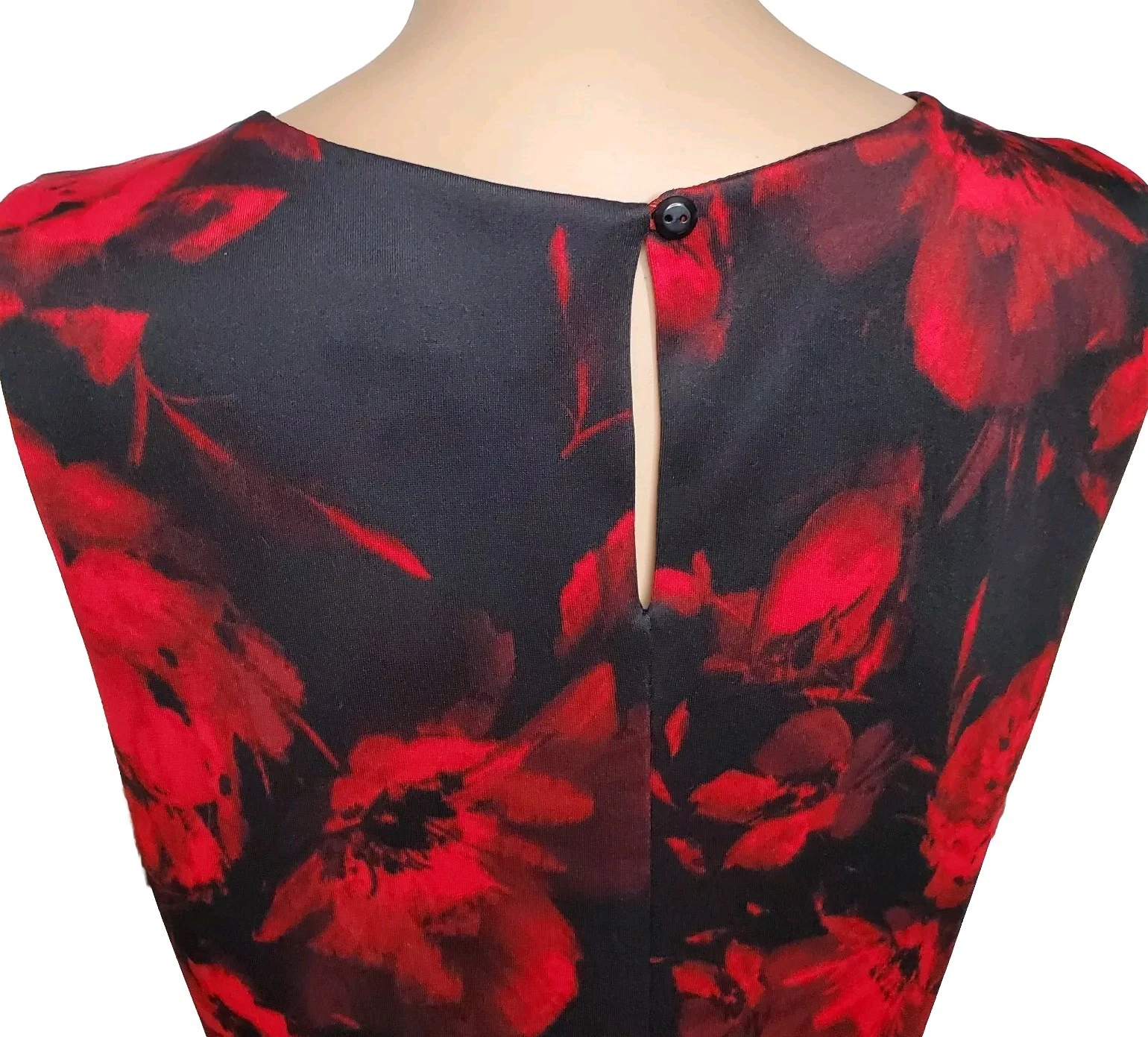 VALENTINO Abito midi ENFOCUS 8 rose rosse floreali su nero toggle buco della serratura gotico cottagecore