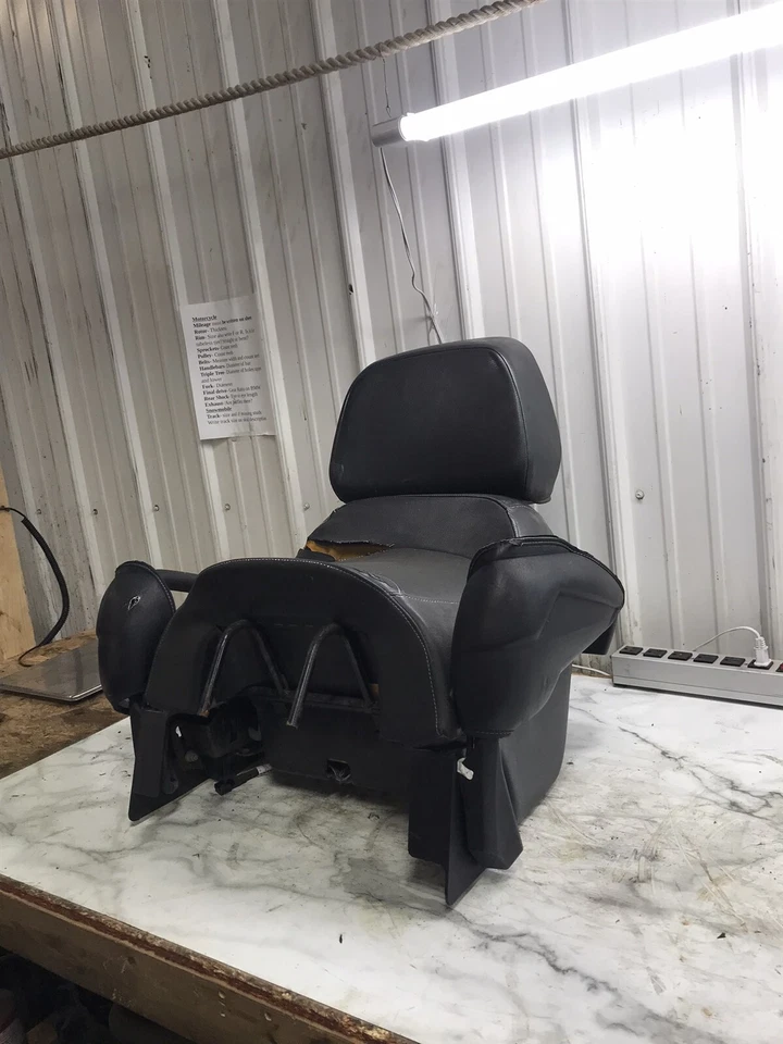 13 Arctic Cat TZ1 T Z1 Touring Snowmobile banco traseiro do passageiro - Imagem 3 de 4