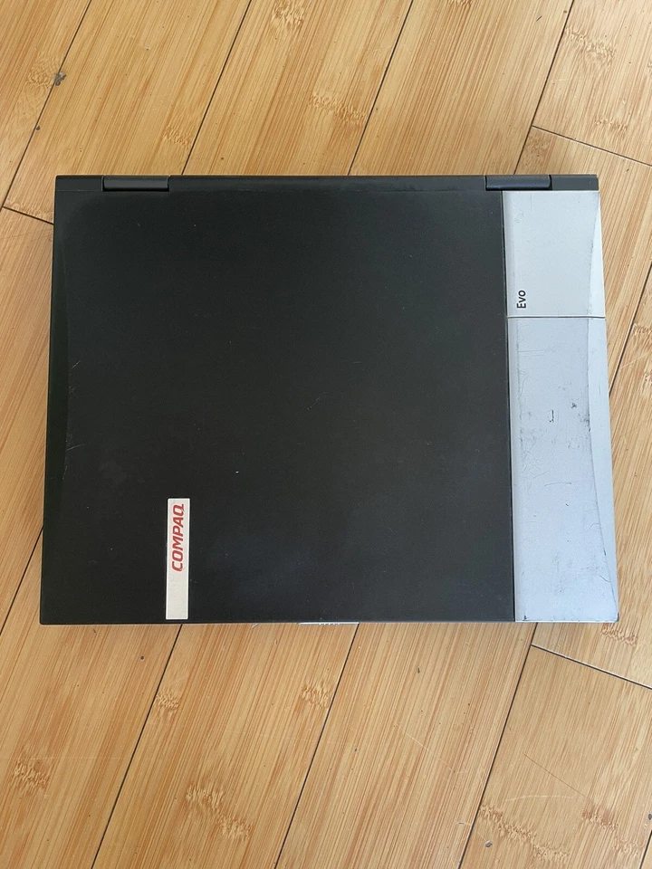 Vintage Compaq Evo N610c Laptop For Parts Or Repair -untested - Image 2 of 4
