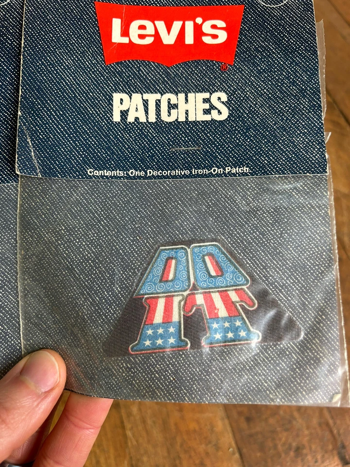 Vtg 1970’s LEVI’s Iron-on Patches DO IT Stars Stripes Hippie Denim Jacket jeans - Image 2 of 4