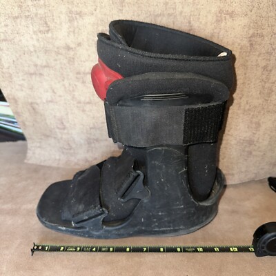 XCEL TRAX ORTHOPEDIC WALKING BOOT, SIZE Medium - TOE, FOOT OR ANKLE INJURIES