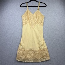 Vintage 60s Vanity Fair Pastel Yellow Lace Slip Dress Size 32 / XS