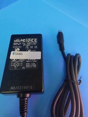Logitech Switching power adapter DSA-15P-12 us 12V .5A