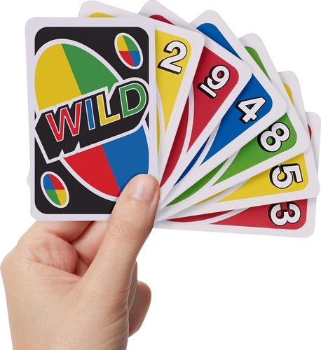 Mattel Games UNO for Left-Handed Players in Collectible Tin Box - Picture 4 of 6