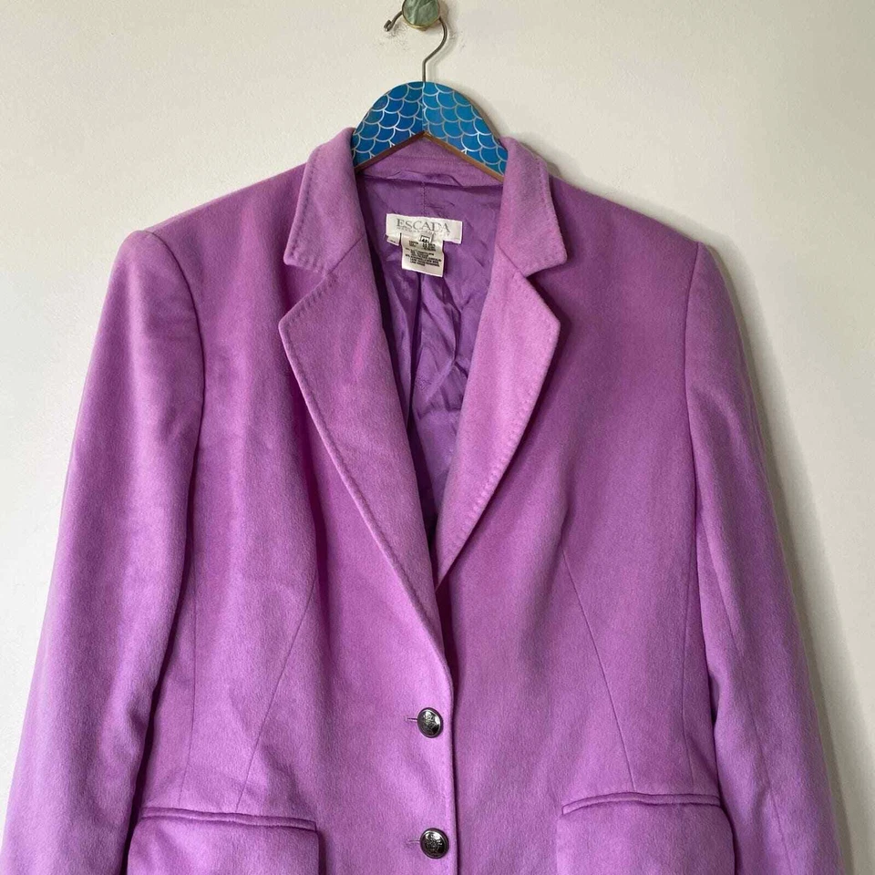 Blazer ESCADA Púrpura Piacenza Orylactus Italiano Lana de Conejo Embellecido Botón  Foto 2 de 4