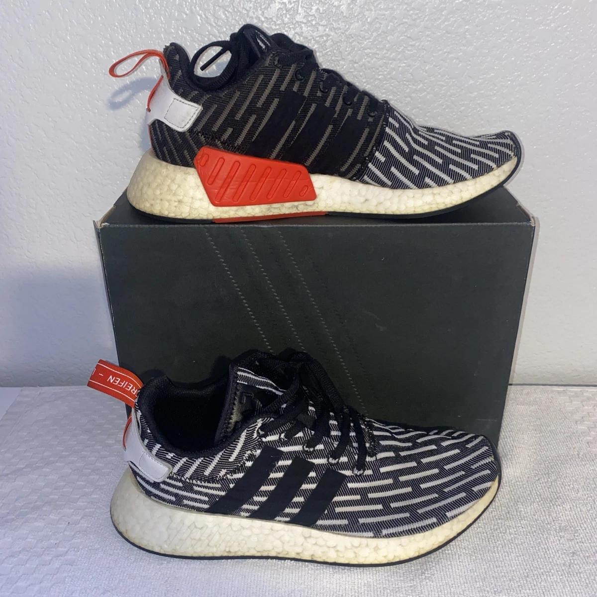 adidas gazelle silver green womens Adidas NMD R2 Black Gum main image 0