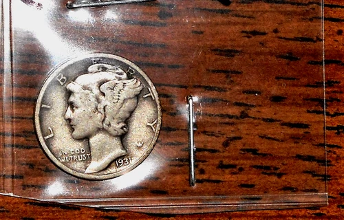 1931  SILVER MERCURY DIME - GRADES "VERY FINE"