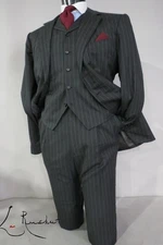 Holland Sherry Savile Row London super 120 dotted stripe three piece suit 44 S