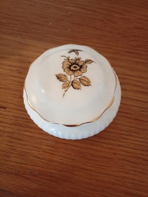 Schöne Vintage Royal Adderley Bone China Blumen Schmuckschatulle Sehr guter Zustand