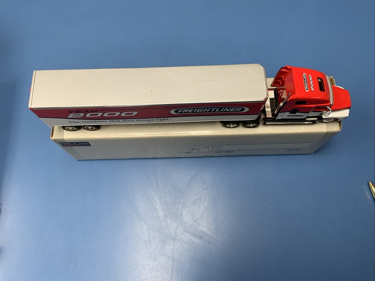 SpecCast Limited Edition Die Cast Freightliner C120 Semi Trailer