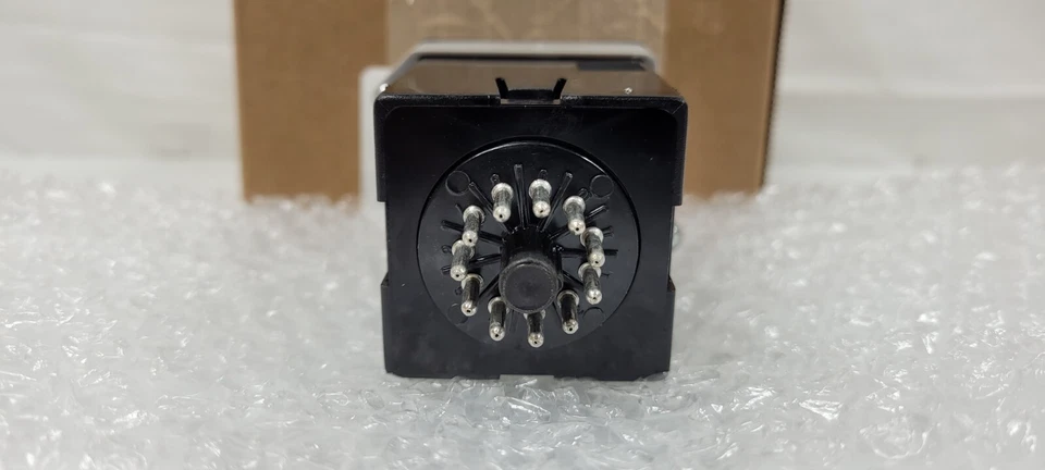 Eagle Signal B506-2001 Timer, SPDT, LED, Multi-Function, 11-Pin, 5A, Panel Mount - Image 4 of 4