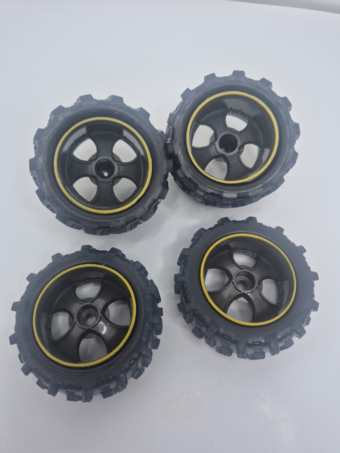 Replacement Tires & Rims Without Screws