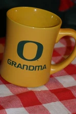 NEW, OREGON DUCK GRANDMA COFFEE MUG/CUP FROM RFSJ, INC , GO DUCKS!!