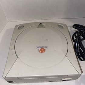 Sega Dreamcast Console with Controller, Cables and Max Steel Game! 