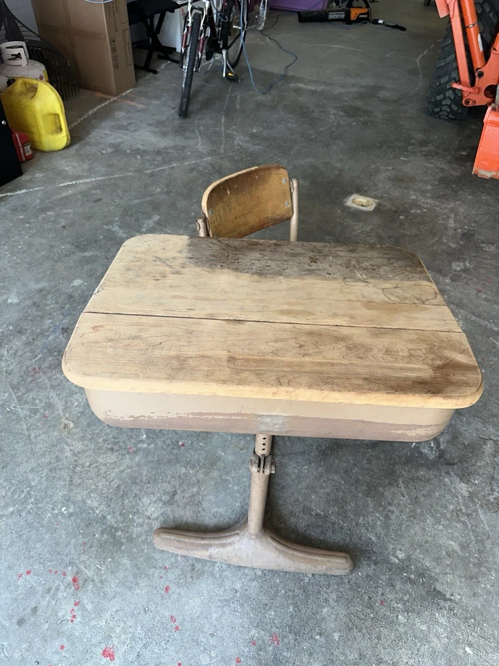 Escritorio escolar Mid-Century para niños jóvenes adultos con silla adjunta - metal y madera Foto 4 de 4