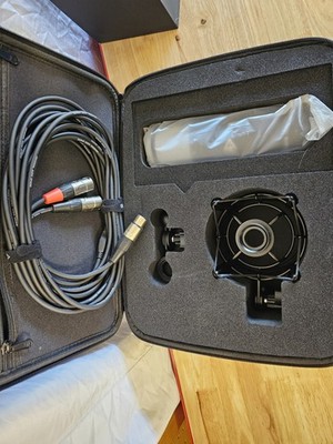 Universal Audio Sphere DLX Modeling Condenser Microphone