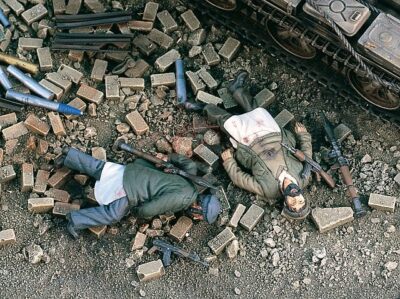 Verlinden 1/35 ''The End'' Taliban Fighter Casualties Afghanistan (2 Figures) 1827