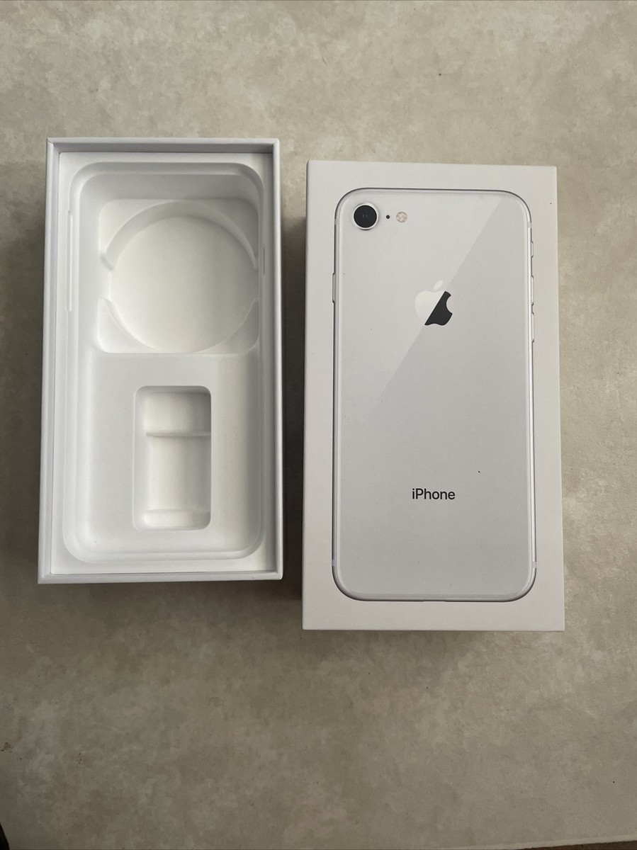 Apple iPhone 8 シルバー 本体　箱付き Apple iPhone 8 シルバー 本体 + 箱付き