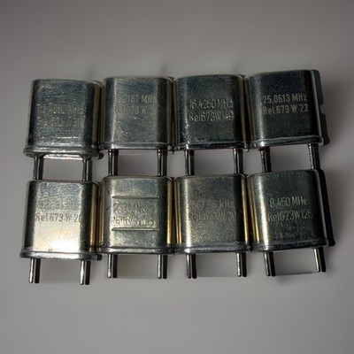 8x Siemens REL673 Quartz Crystals NOS 2.5 kHz 25 MHz Mixed System Set Vintage