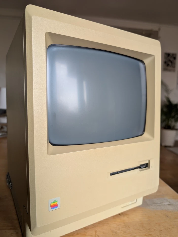  RARE vintage Apple Macintosh 512K Computer M0001D 