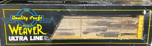 Weaver [2 rieles] UNION PACIFIC 53’ mampara flatcar con carga de madera escala O #215864 | Condition: New