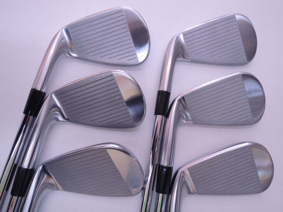 Mizuno Pro 225 Iron Set 5-9, P R/H Dynamic Gold 95 S200 Flex