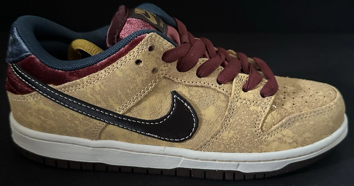 Preços baixos em Nike Dunk Low Pro Gold | eBay