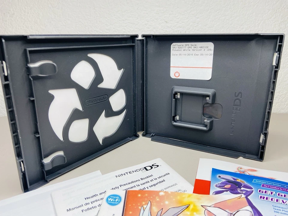 Pokemon: White Version 2 (Nintendo DS, 2012) Case, Manual & All Inserts NO GAME - Image 3 of 4