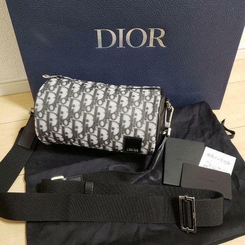 Pochette con bandolera Dior Oblique en jacquard beige y negro | DIOR