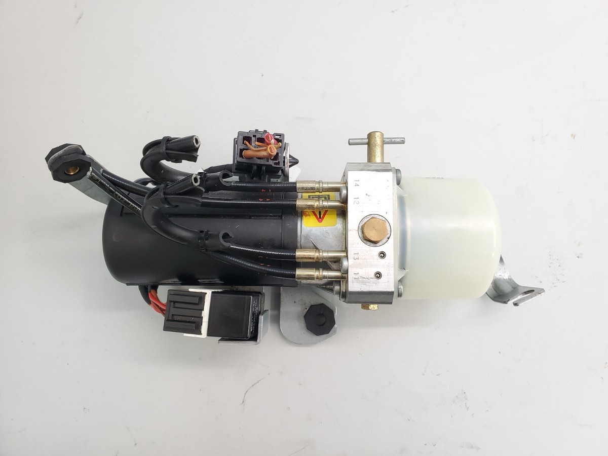 2004 Volkswagen Beetle GLS Convertible Top Motor Pump