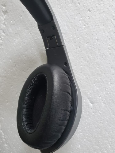 Velodyne vBold Over-Ear Wireless Bluetooth Headphones - Satin Silver - Picture 9 of 12