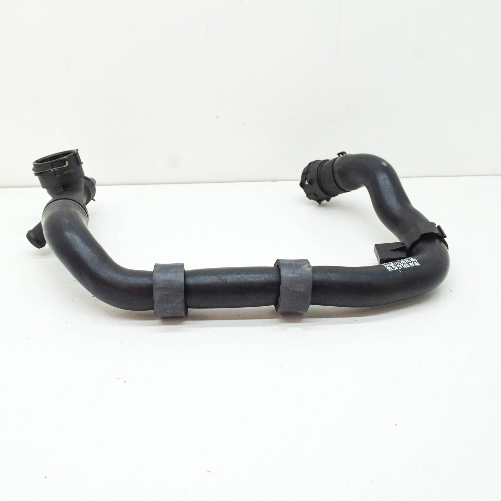 NEW AUDI Q2 RIGHT WATER COOLANT HOSE 5Q0122051EG 5Q0-122-051-EG
