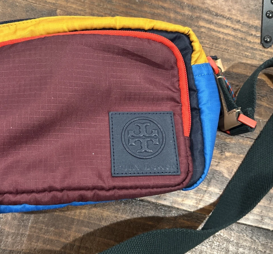 Bolsa tiracolo Tory Burch de náilon para cintura bolsa de babá colorida - Imagem 4 de 4
