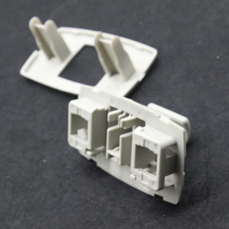 Soporte de soporte de clip para visera solar 2 piezas para Mercedes-Benz GLA250 GLC300 1668100012 Foto 4 de 4